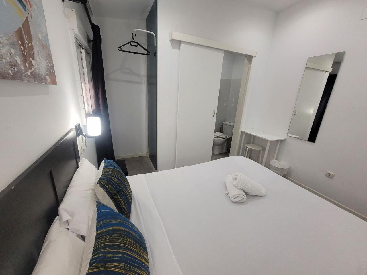 Ayz Frailes - Auto Check-In Property (Adults Only) Málaga Extérieur photo