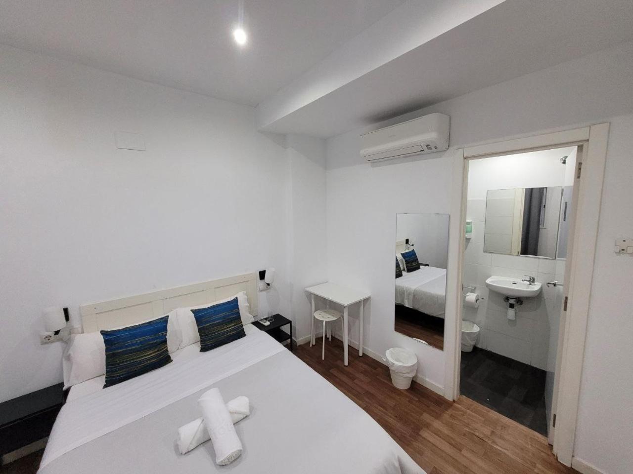 Ayz Frailes - Auto Check-In Property (Adults Only) Málaga Extérieur photo