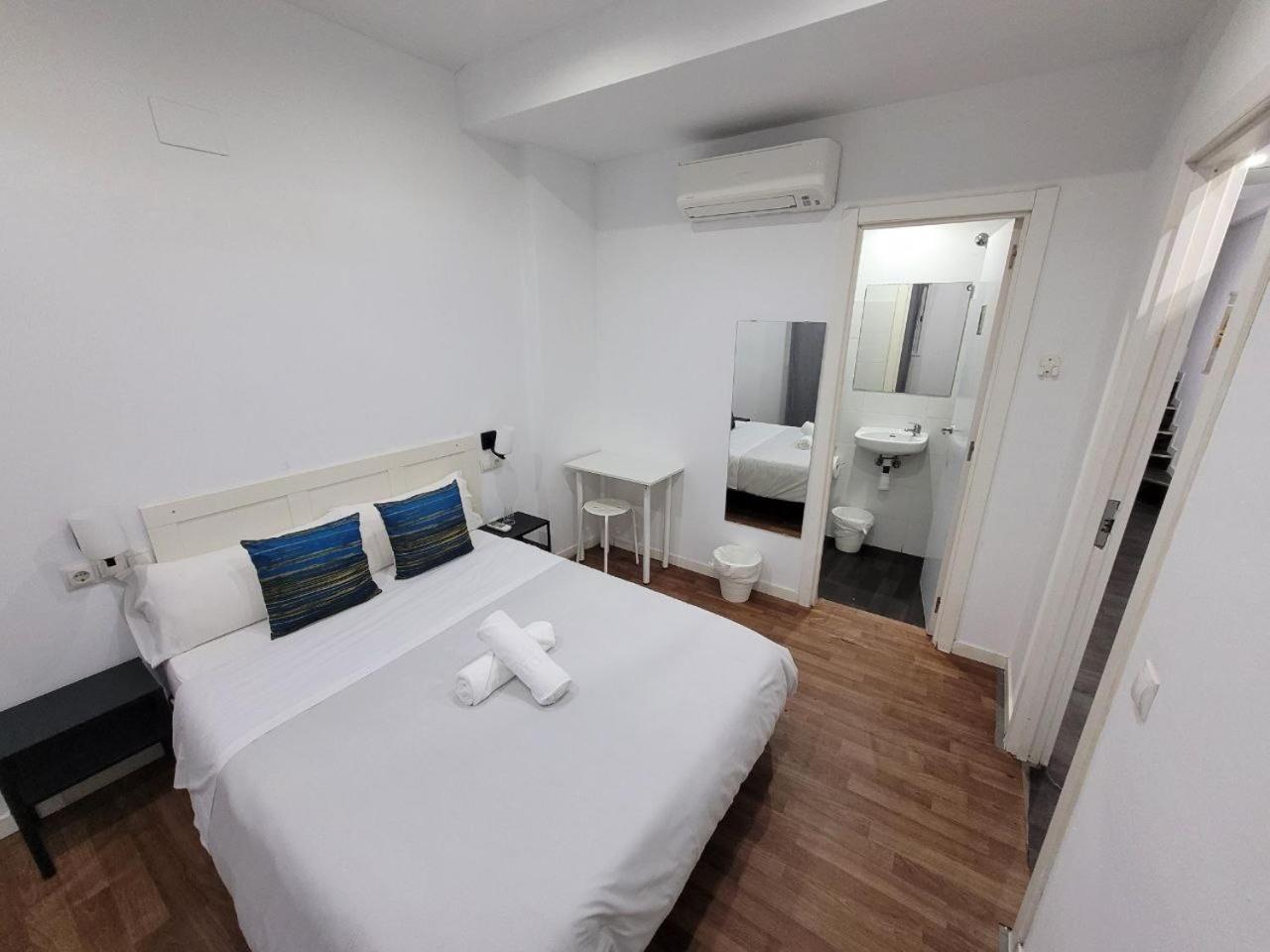 Ayz Frailes - Auto Check-In Property (Adults Only) Málaga Extérieur photo
