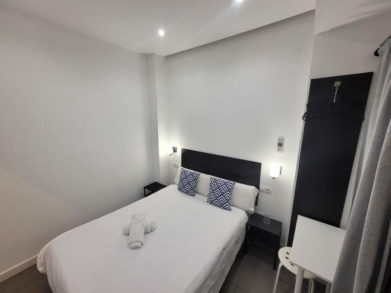 Ayz Frailes - Auto Check-In Property (Adults Only) Málaga Extérieur photo