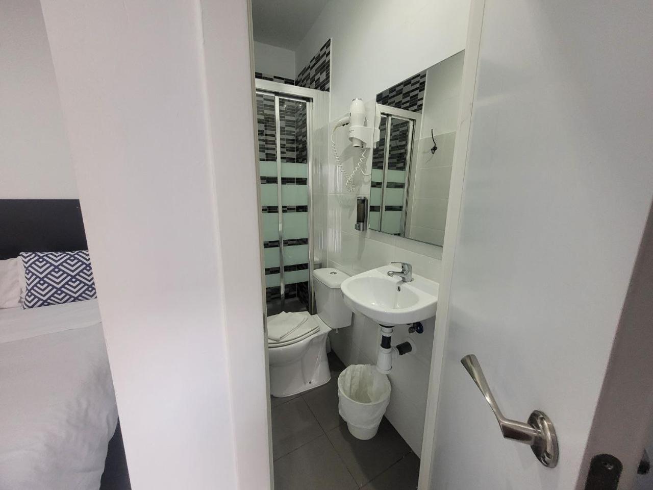 Ayz Frailes - Auto Check-In Property (Adults Only) Málaga Extérieur photo